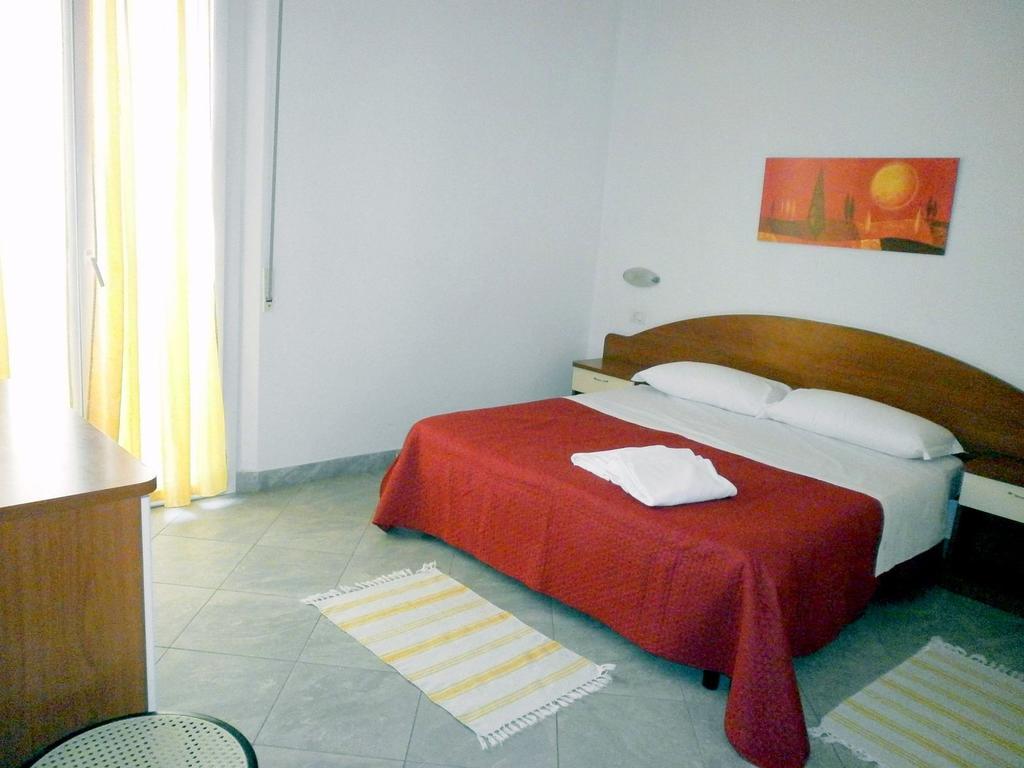 Residence Carioca Римини Номер фото