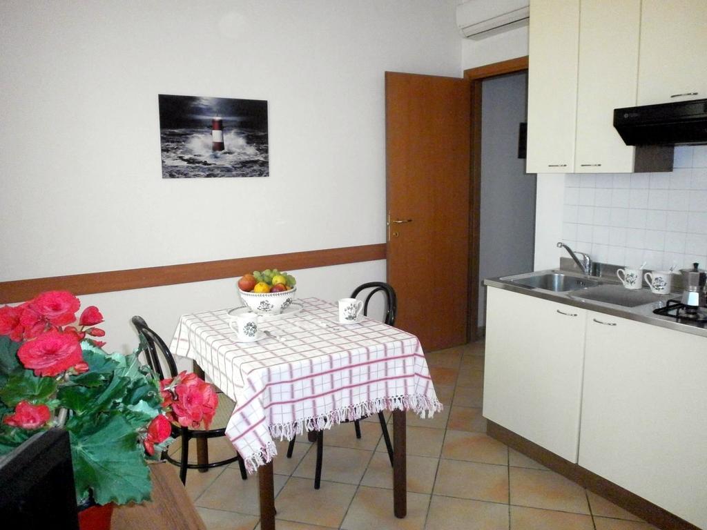 Residence Carioca Римини Экстерьер фото