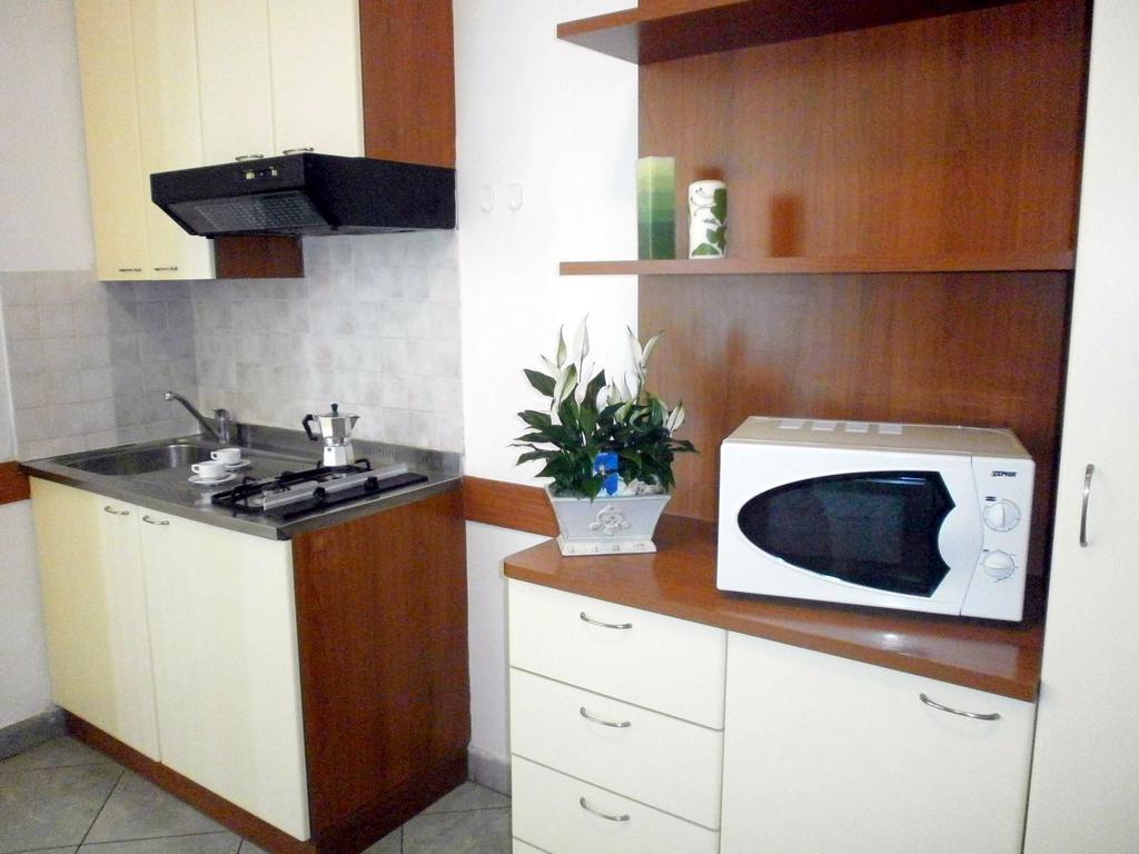 Residence Carioca Римини Экстерьер фото