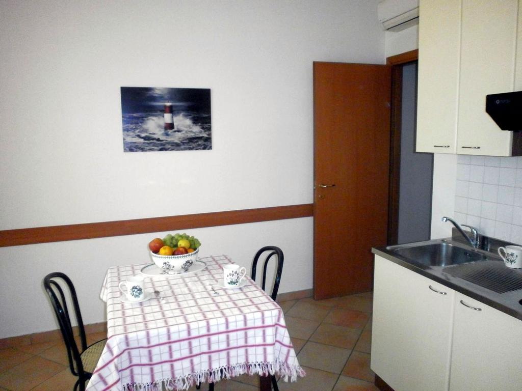 Residence Carioca Римини Экстерьер фото